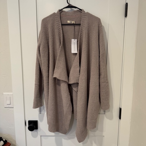 🧸 UGG Phoebe Wrap Cardigan🧸 - Picture 3 of 8